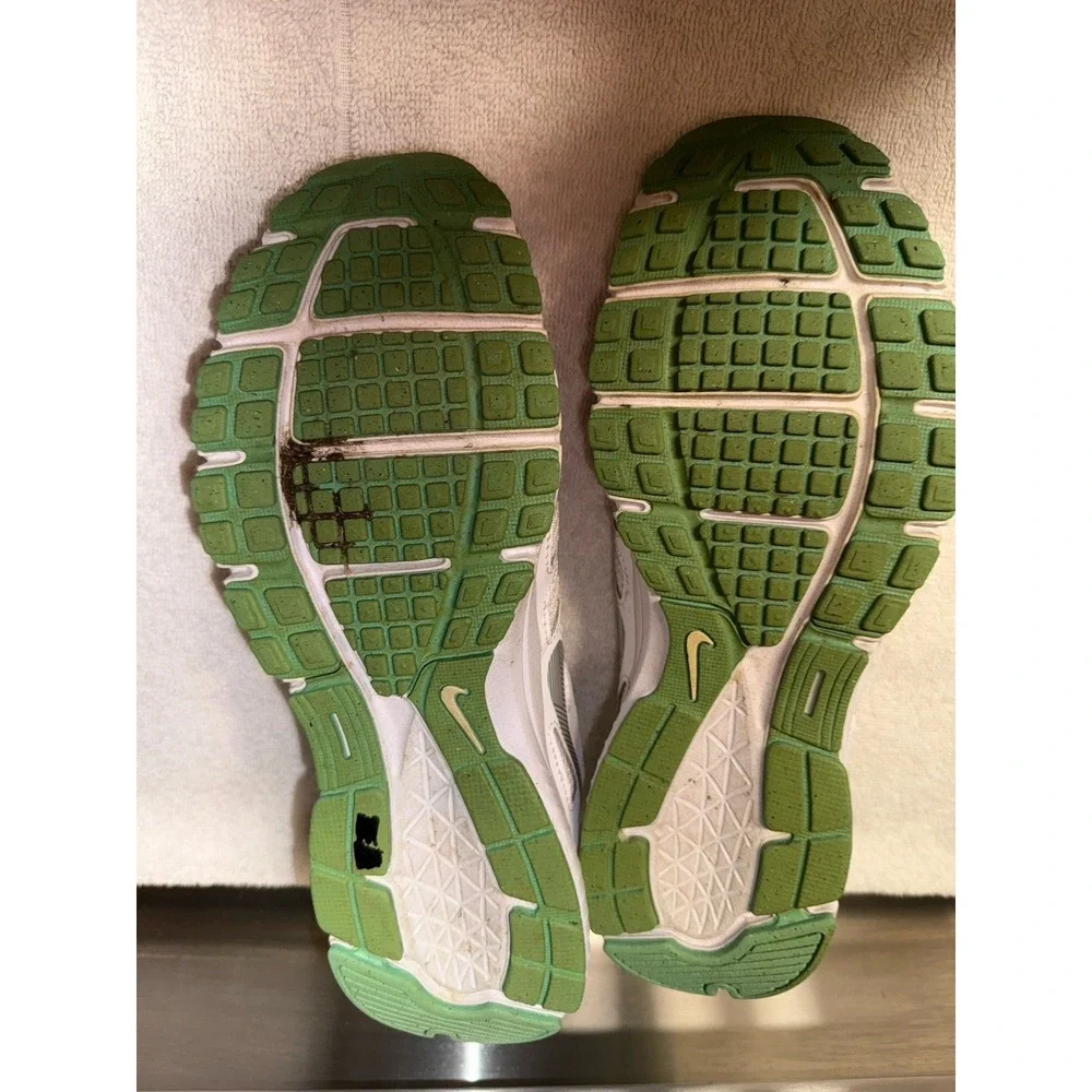 Nike Revolution Ladies Sneakers Size‎ 9.5 White And Teal